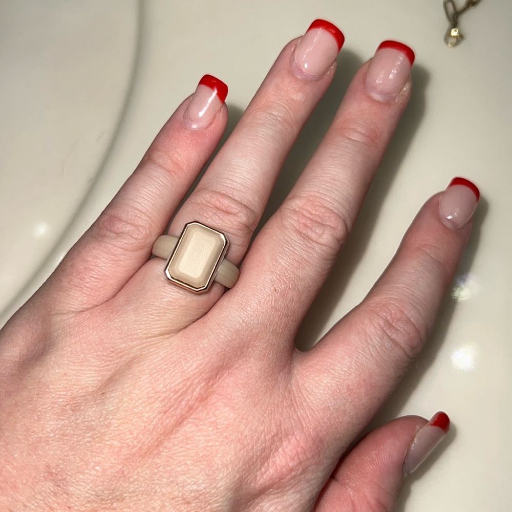 Rinfit rubber engagement ring